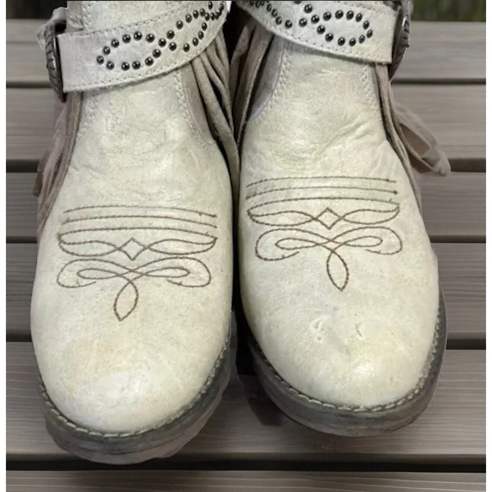 Sterling River beautiful boot